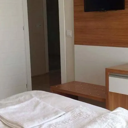 Palace - Halal מלון *