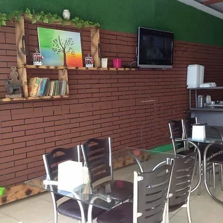 Palace - Halal Отель *