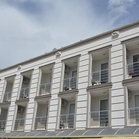 Palace - Halal Сиде