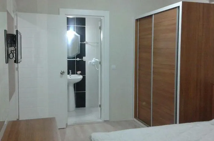 Palace - Halal Hotel Side