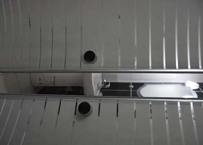 Palace - Halal Hotel *